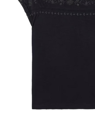 Women's Short Sleeve Ivy Embroidered T-Shirt in Black