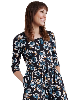 Women's Emily Waisted Dress in Black Feather Flower Onyx