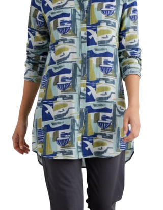 Women's Wren Flutter Shirt in Green Windowscape Sketch Chalk