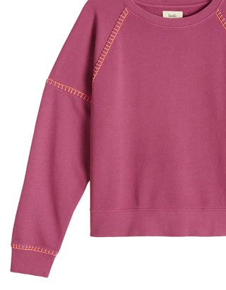Women’s Long Sleeve Contrast Stitch Sweatshirt in Fuchsia Pink Stitch