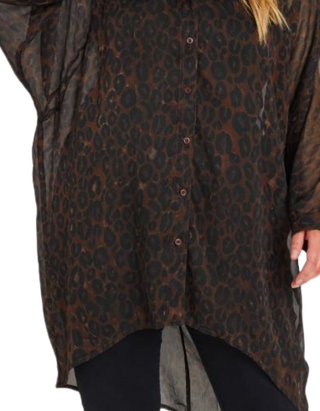 Women's Curve Leopard Print Longline Shirt in Chocolate Brown (Imperfect)
