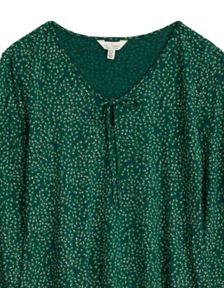 Women's Valley Top in Leaf Sprig Dark Fern