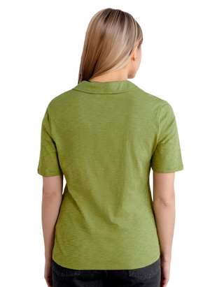 Women's Short Sleeve Owles Point V-Neck Collared T-Shirt in Green