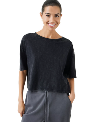 Women's Caroline Cropped T-Shirt in Black