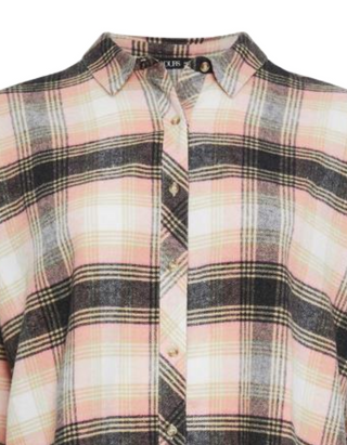 Women's Curve Plus Size Check Print Boyfriend Shirt in Pink