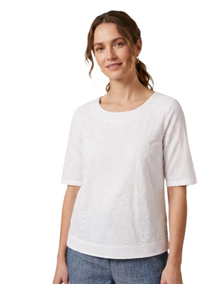 Women's Short Sleeve Embroidered Weaver Top in White (Imperfect)