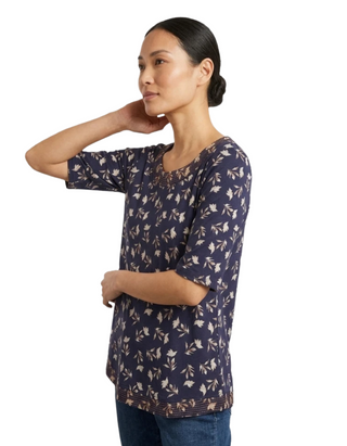 Women's Short Sleeve Embroidered Weaver Cotton Top in Navy (Imperfect)