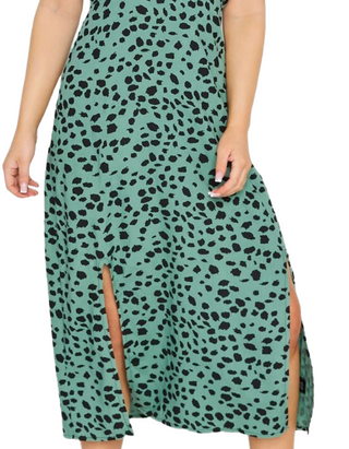 Women’s Petite SIze Animal Print Tea Dress in Green (Imperfect)