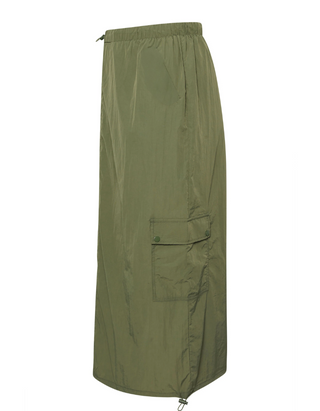 Women's Curve Plus Size Parachute Midi Skirt in Green (Imperfect)