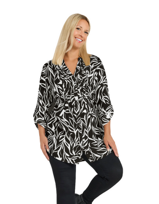 Women's Plus Size  Leaf Print Pintuck Blouse in Black