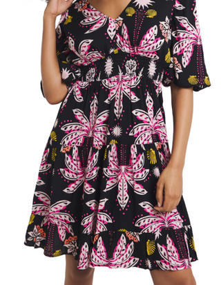 Women's Crinkle Shirred Waist Skater Dress Black And Pink Floral Print