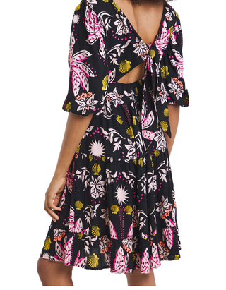 Women's Crinkle Shirred Waist Skater Dress Black And Pink Floral Print