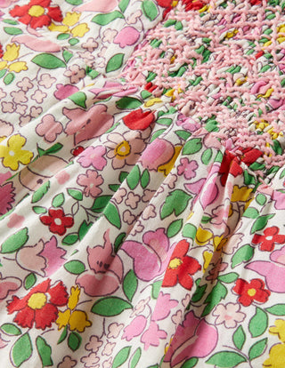 Baby Boden Flutter Sleeve Floral Smocked Dress in Pink Lemonade Ditsy Floral